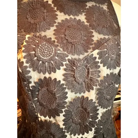 Adrianna Papell embroidered dress - Picture 3 of 4